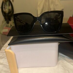 Moschino Sunnies black with gold trim full face with leather case